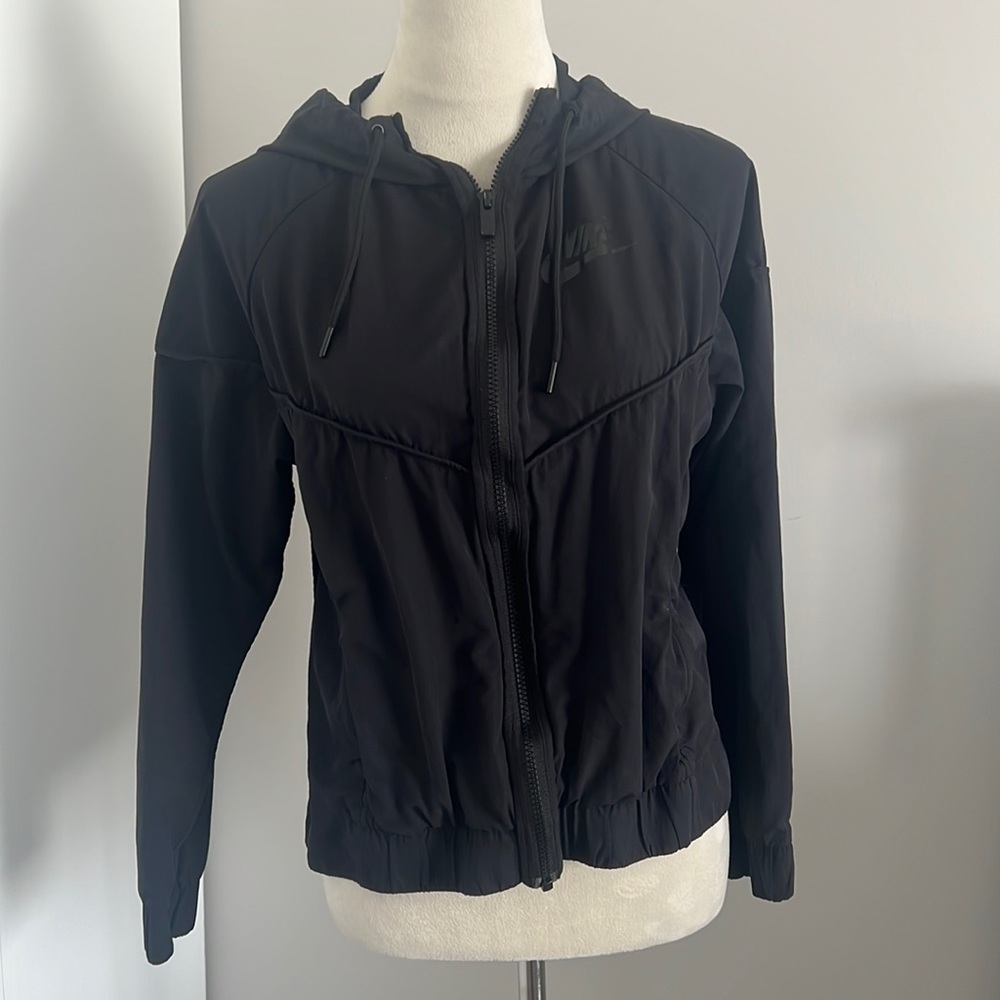 Nike windbreaker